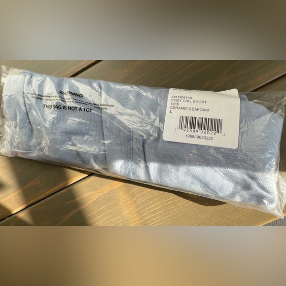 Free People Cozy Girl Short Ceramic Seafoam NWT Size Large - Picture 8 of 8